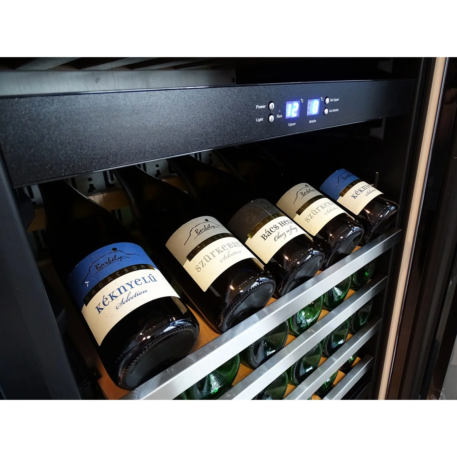 Dunavox vinski frižider potpuno ugradni trozonski DX-89.246TB -3